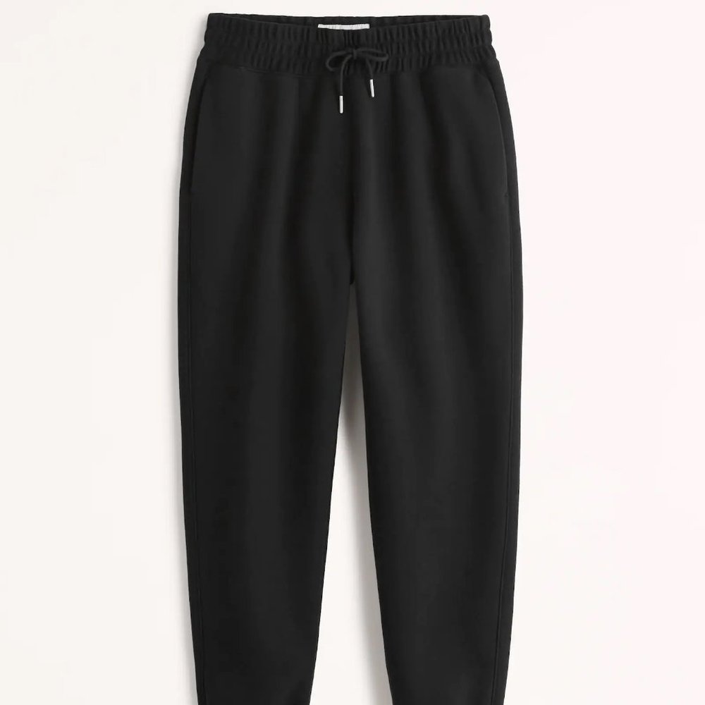 Relaxed essential sweatpants- Relaxed